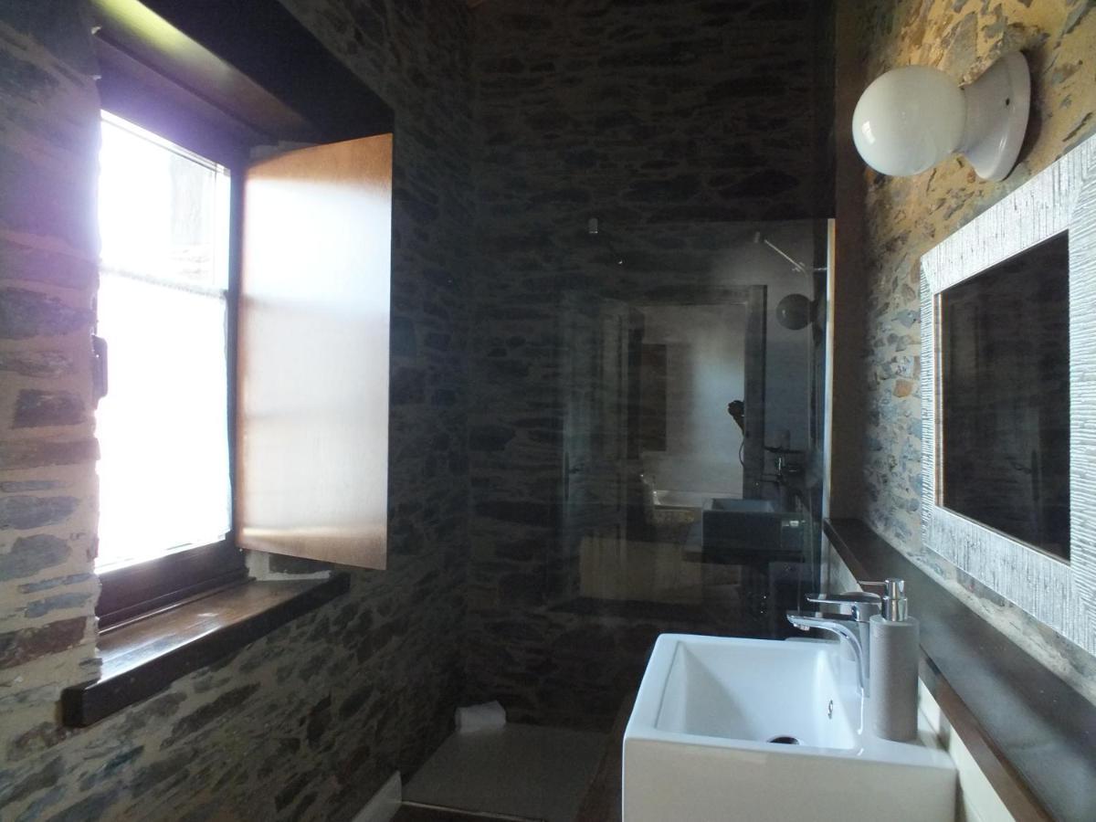 Apartamentos Puerta Del Castro Coana ภายนอก รูปภาพ