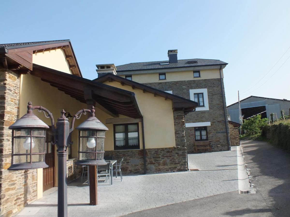 Apartamentos Puerta Del Castro Coana ภายนอก รูปภาพ