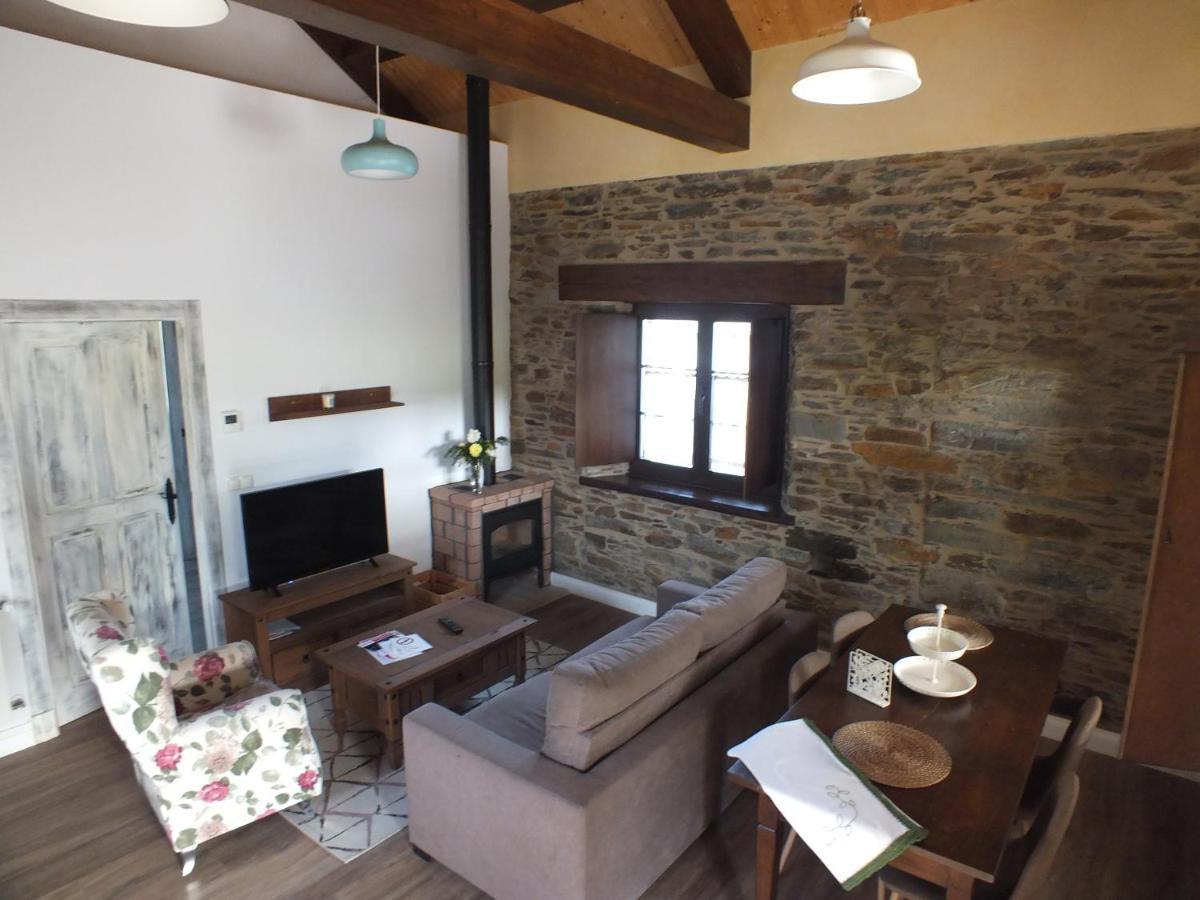 Apartamentos Puerta Del Castro Coana ภายนอก รูปภาพ