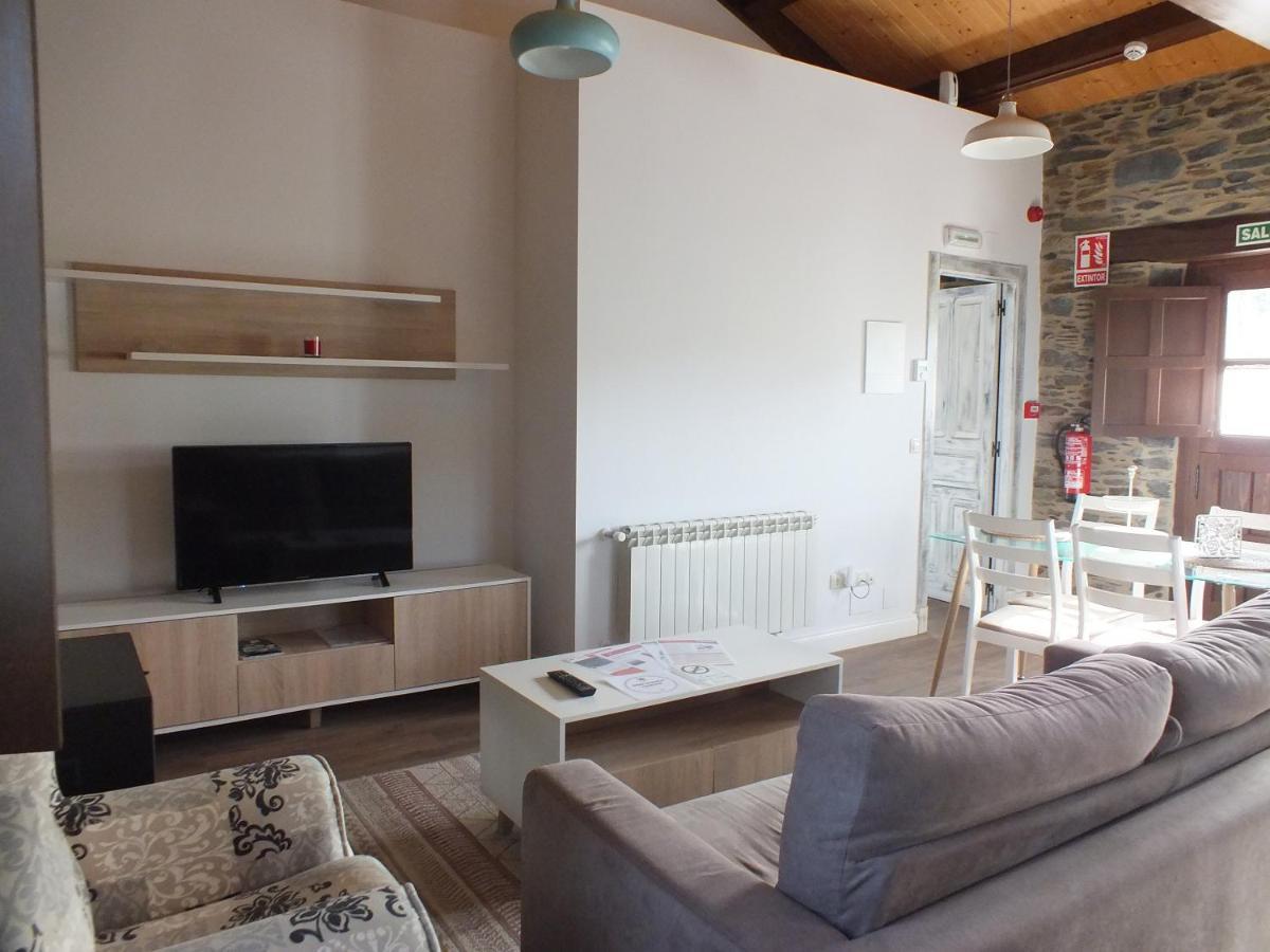 Apartamentos Puerta Del Castro Coana ภายนอก รูปภาพ